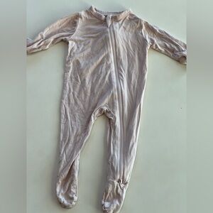 Kyte Baby footie pajamas - 0-3 month